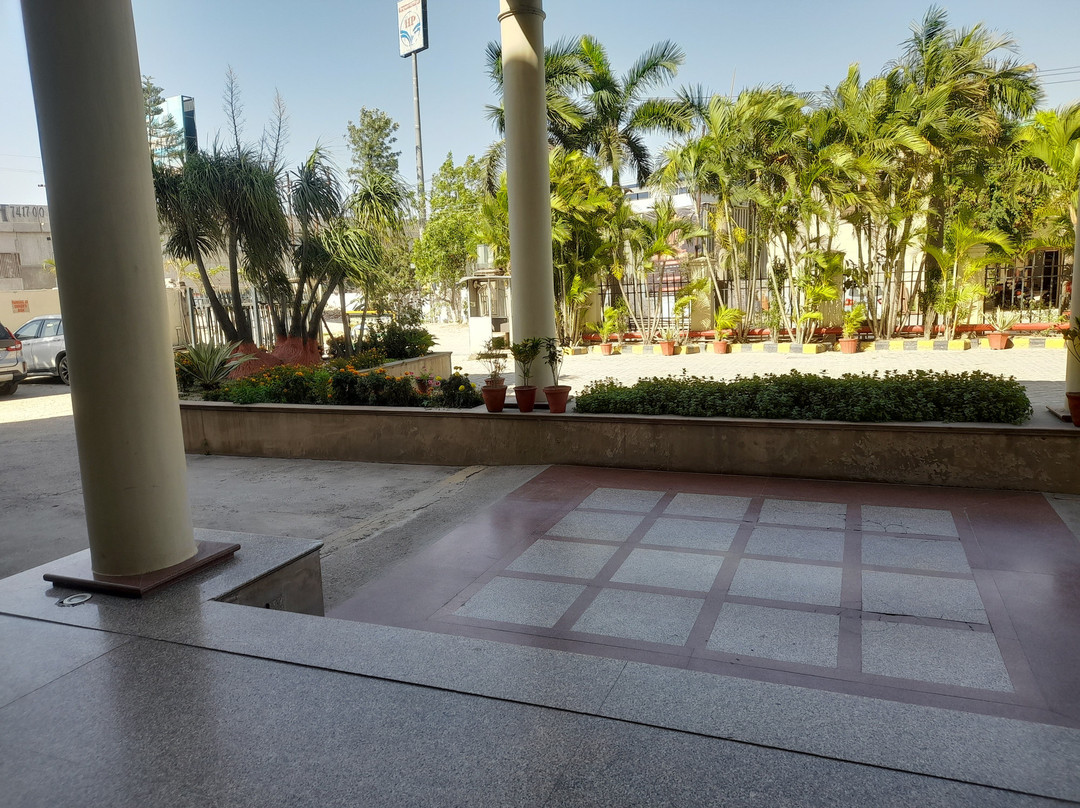 哈里瓦安布罗希亚萨诺瓦柱廊酒店主图