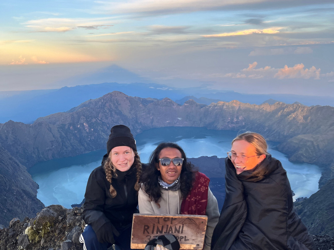 Harry Rinjani Trekking-Senaru必去景点