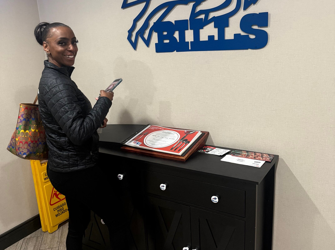 布法罗机场拉昆塔温德姆酒店主图