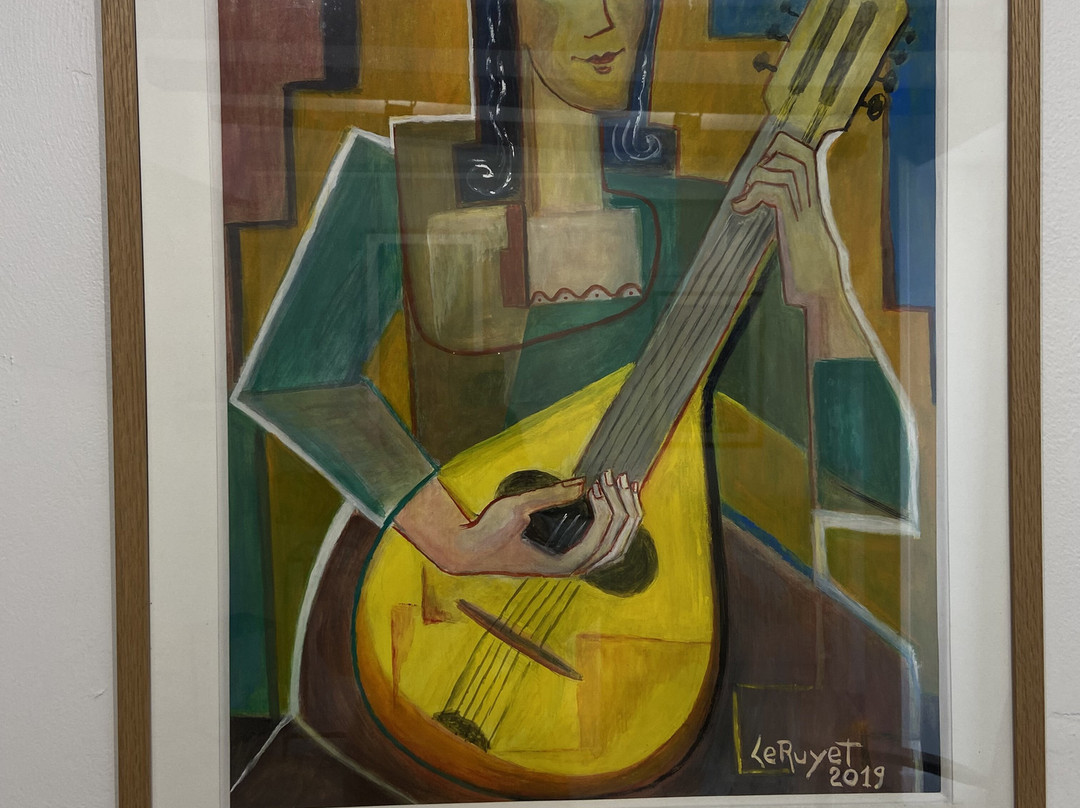 Galerie Victor Hugo-昂布瓦斯必去景点