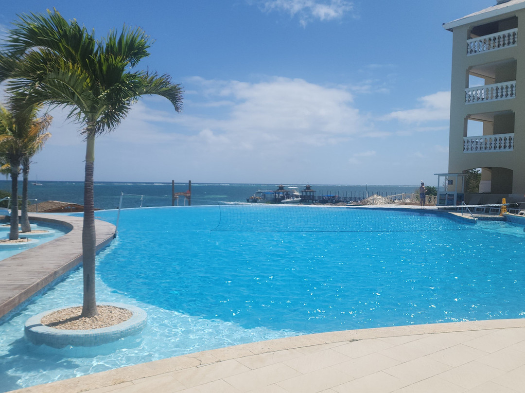 Iberostar Waves Rose Hall Beach主图