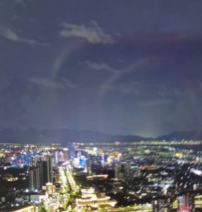 昆明索菲特大酒店主图