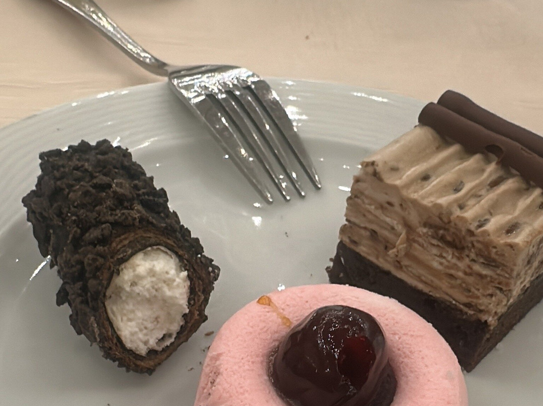 Chrysomare Beach Hotel and Resort主图