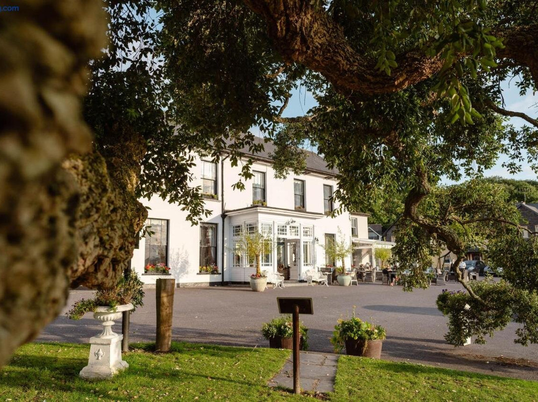 Courtmacsherry Hotel