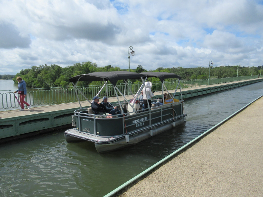 Briare Aqueduct Bridge-Briare必去景点