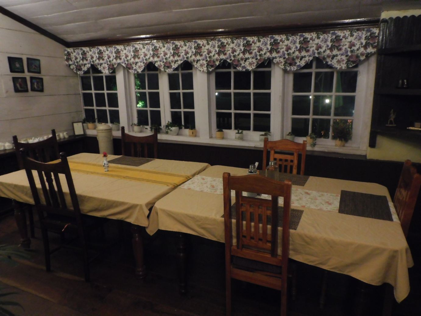 Yule Tea Retreat-旅行者