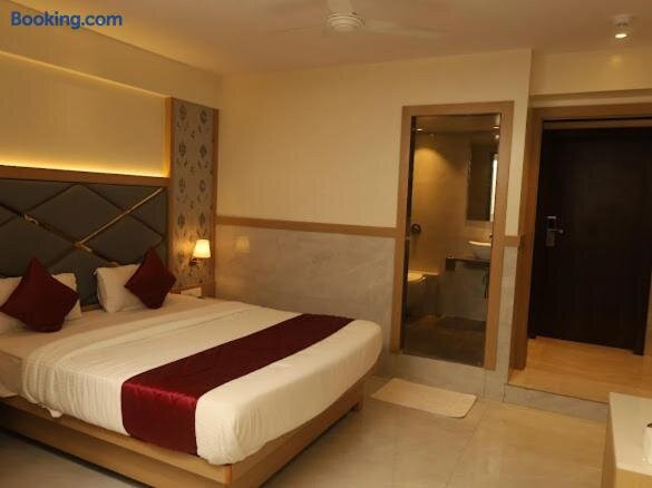Hotel Sapphire Inn