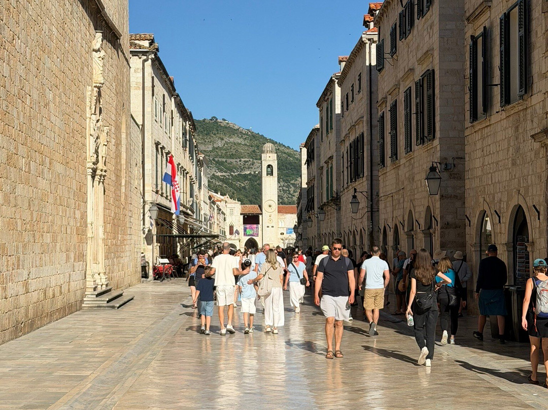 加泰隆尼亚大道 (Stradun)-杜布罗夫尼克必去景点