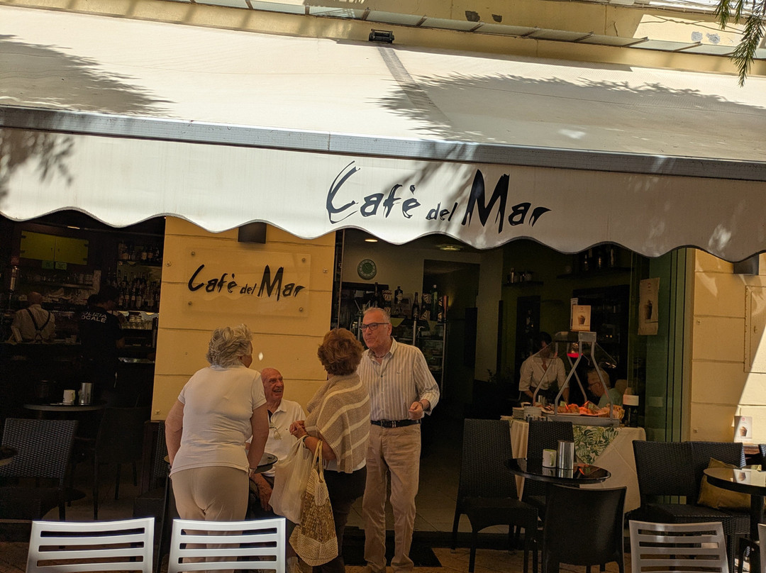 Cafe del Mar-迪亚诺马里纳必去景点