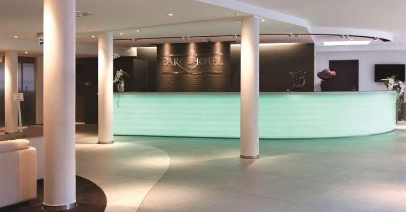 阿尔维斯公园酒店