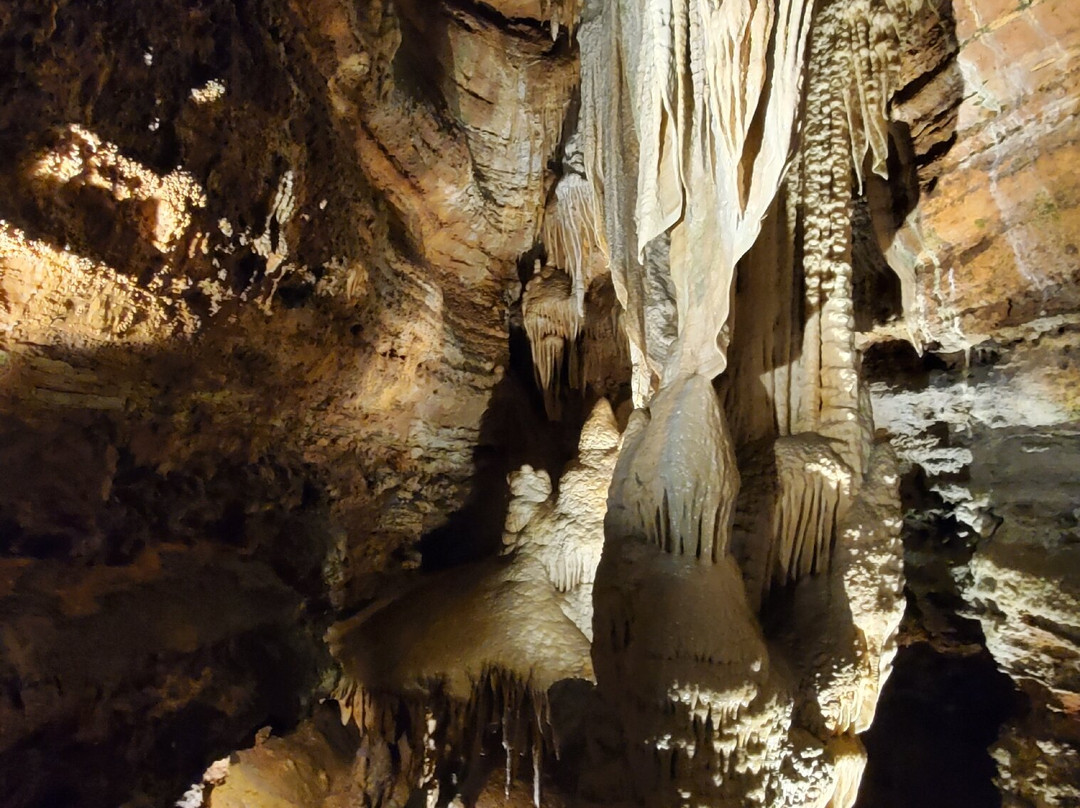 Talking Rocks Cavern-Branson West必去景点