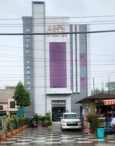 Hotel Sartaj-度假村/酒店