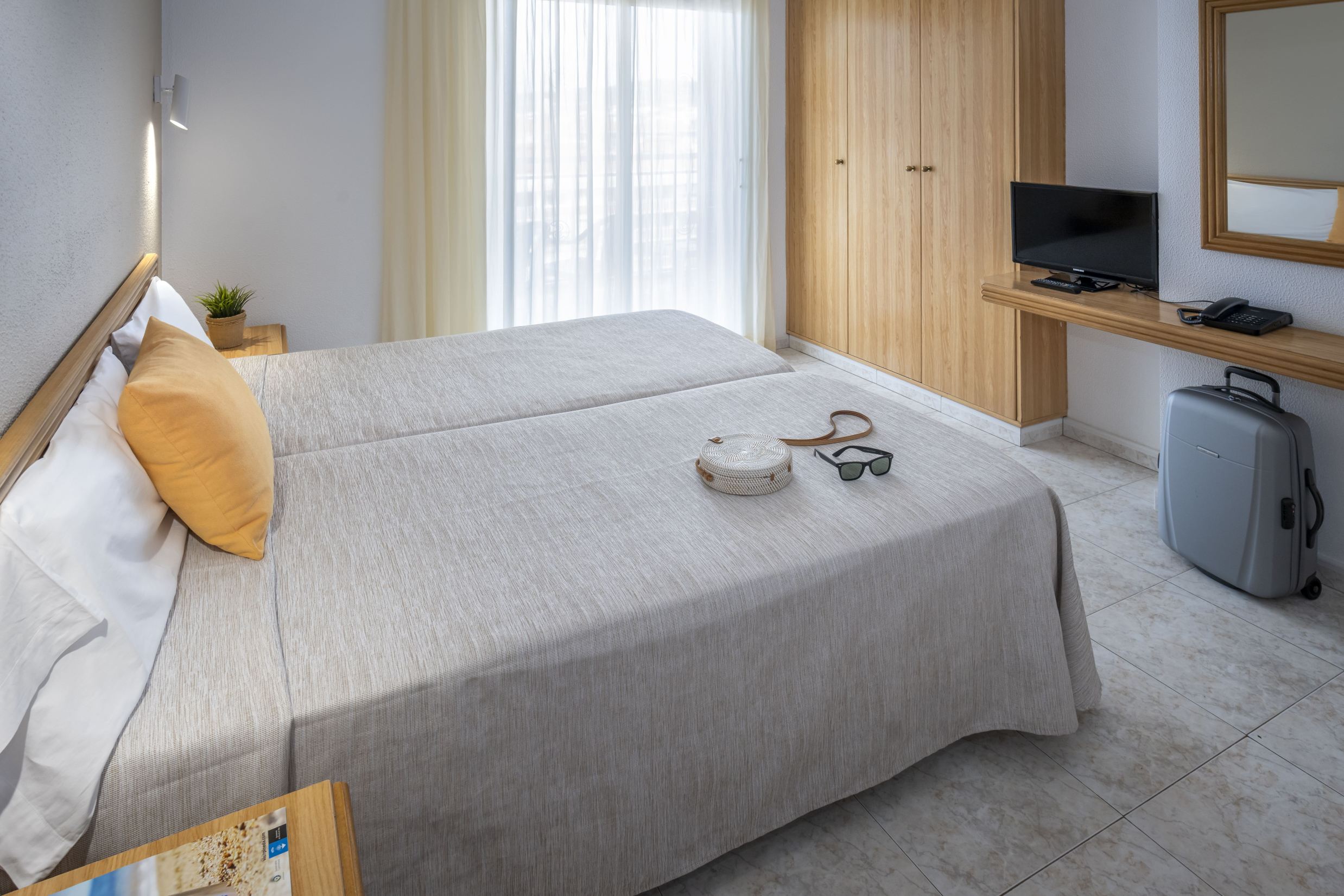 索拉伯纳酒店-客卧