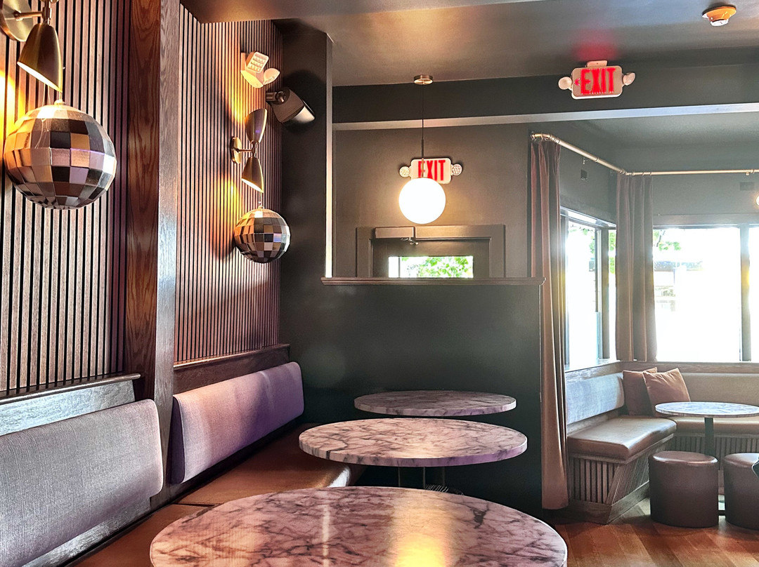 Bar 12