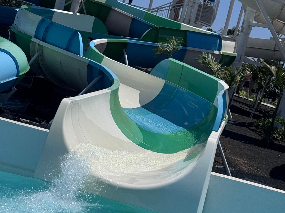 Aqualava Waterpark-布兰卡滩必去景点