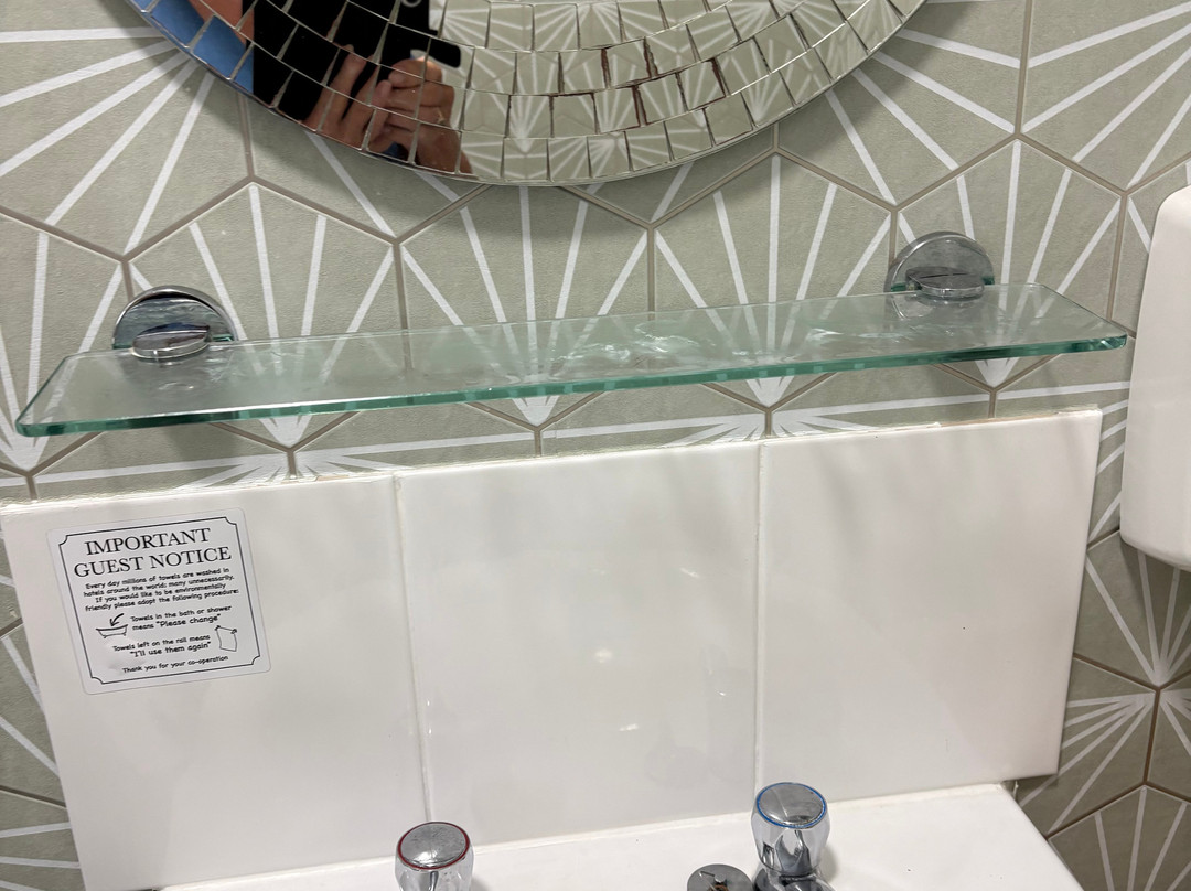 哈罗小屋酒店主图