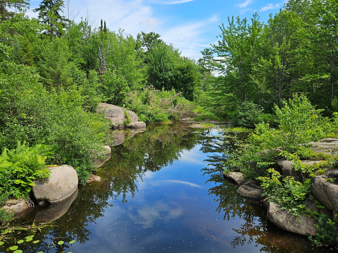 Pabineau Falls-Bathurst必去景点