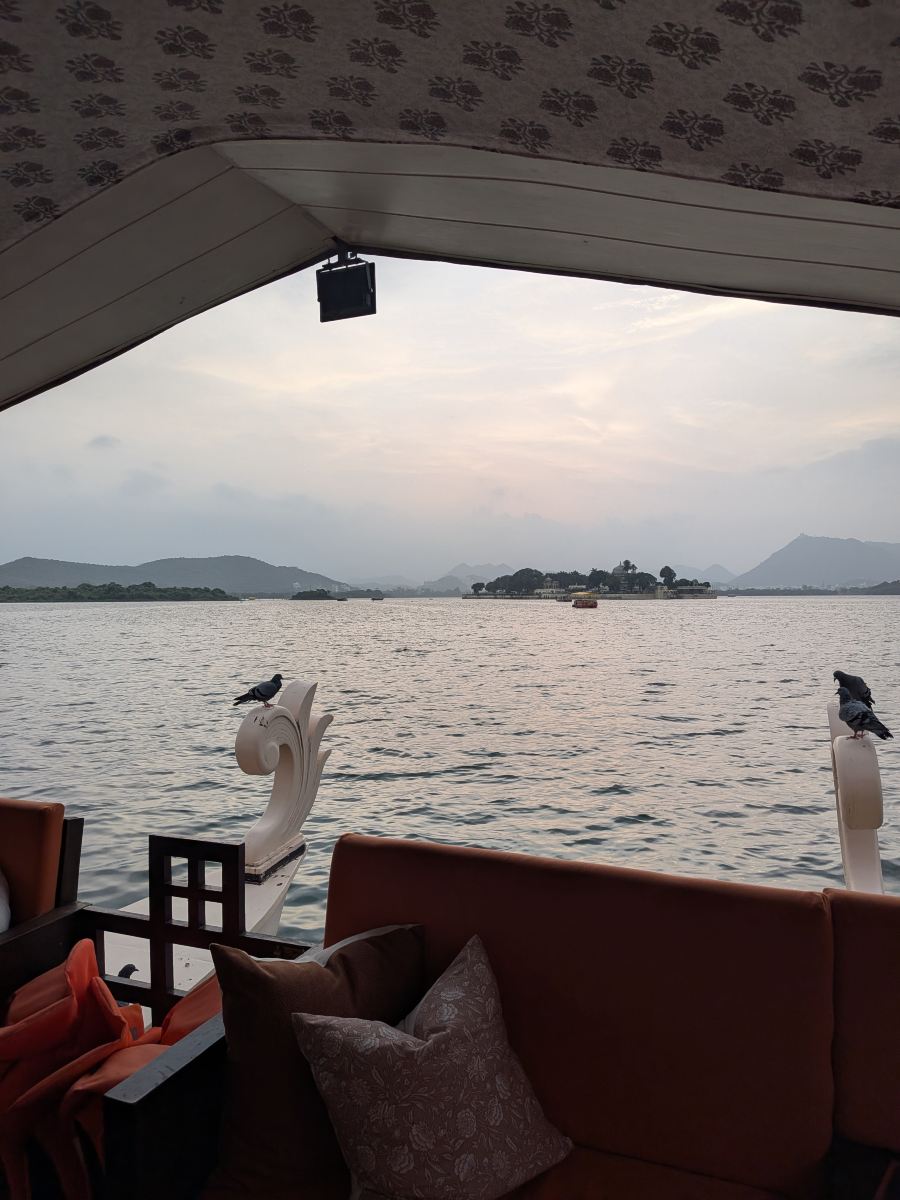 乌代布尔里拉皇宫酒店-旅行者