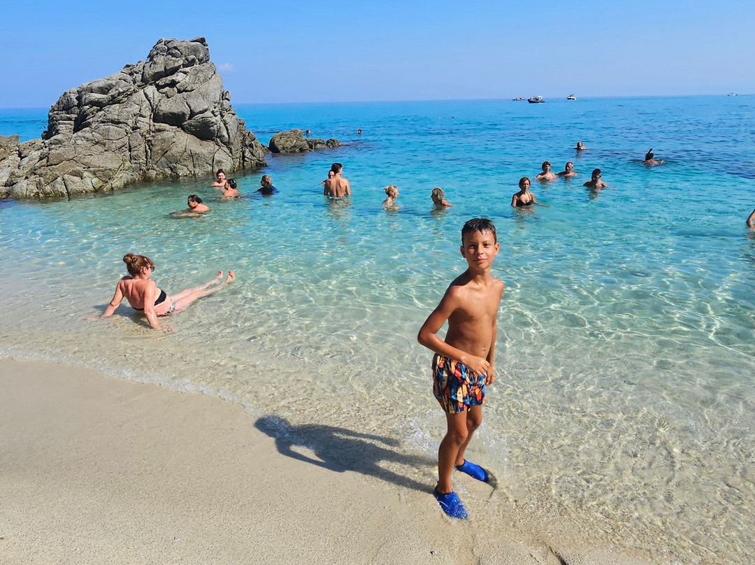 Spiaggia Paradiso del sub-Zambrone必去景点
