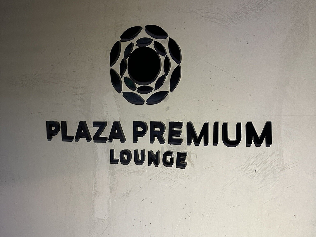 Plaza Premium Lounge (Domestic Departures, Terminal 2)-瓜鲁柳斯必去景点