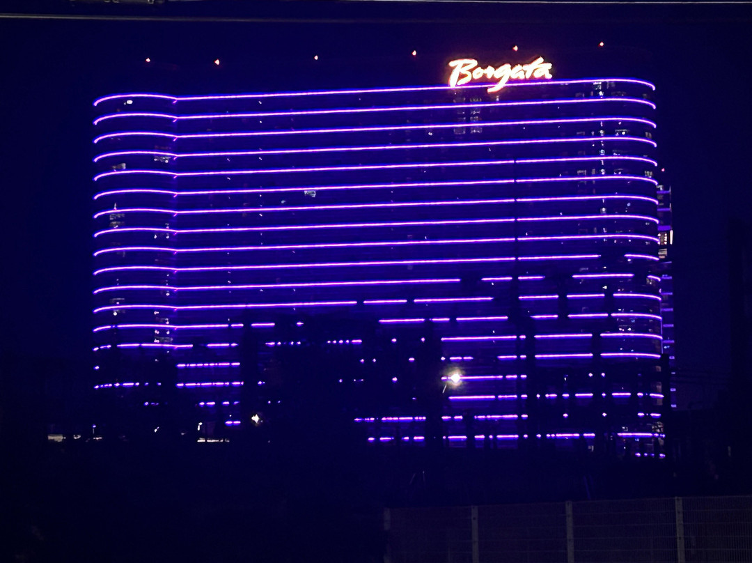 波尔加塔 水疗酒店主图