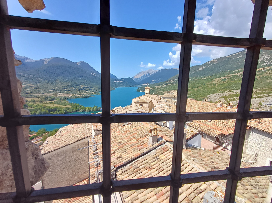 Castello Monumentale-Barrea必去景点