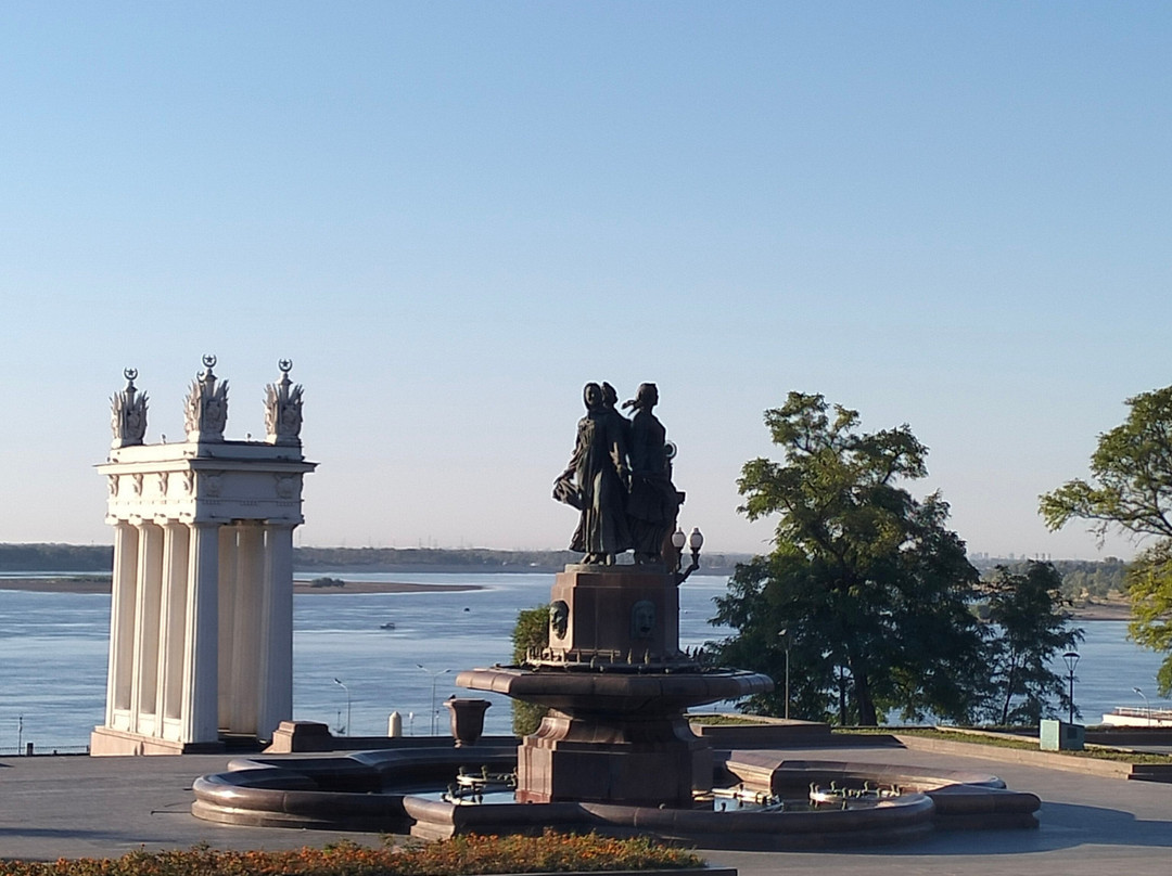 Central embankment of Volgograd-伏尔加格勒必去景点