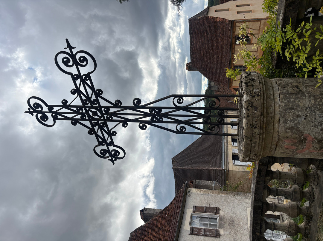 Ensemble Episcopal de Plazac (Église et Château des Évêques)-Plazac必去景点