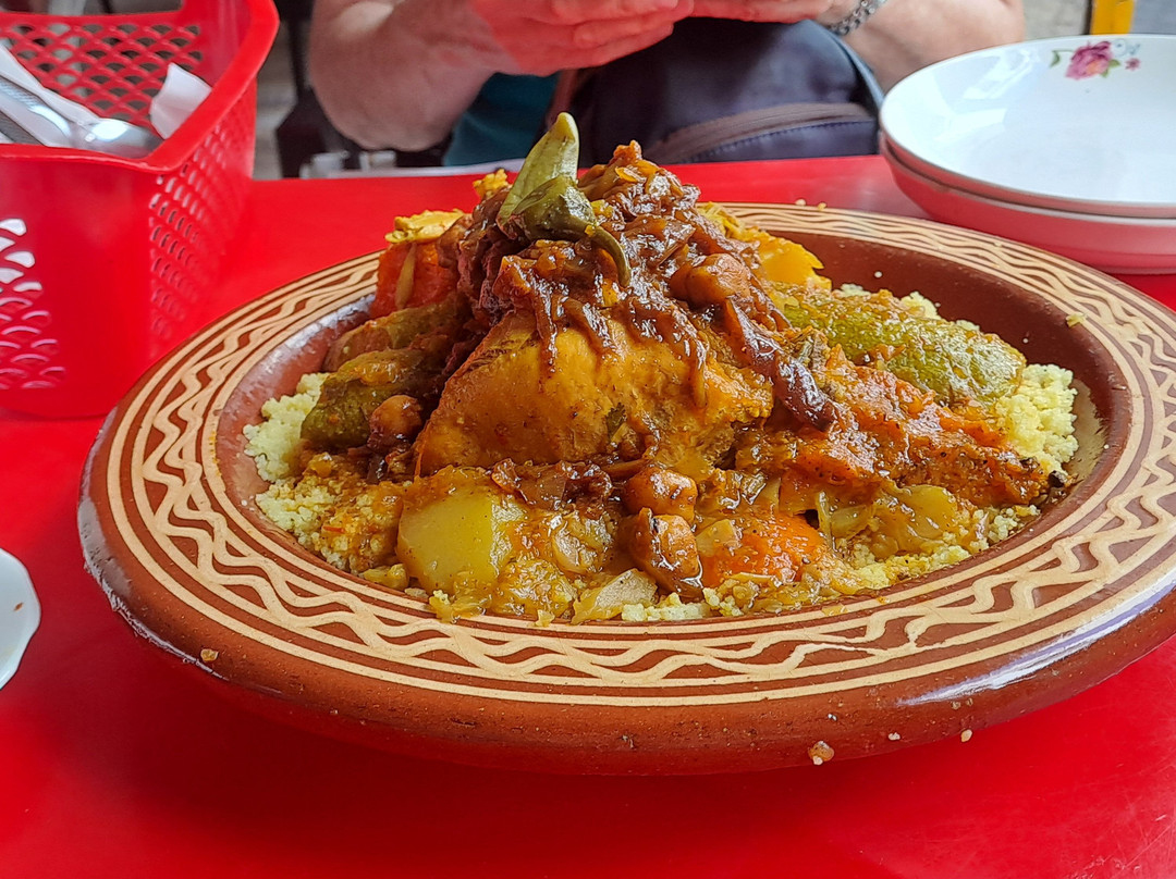 Restaurant Chez Les Filles De Lhaja