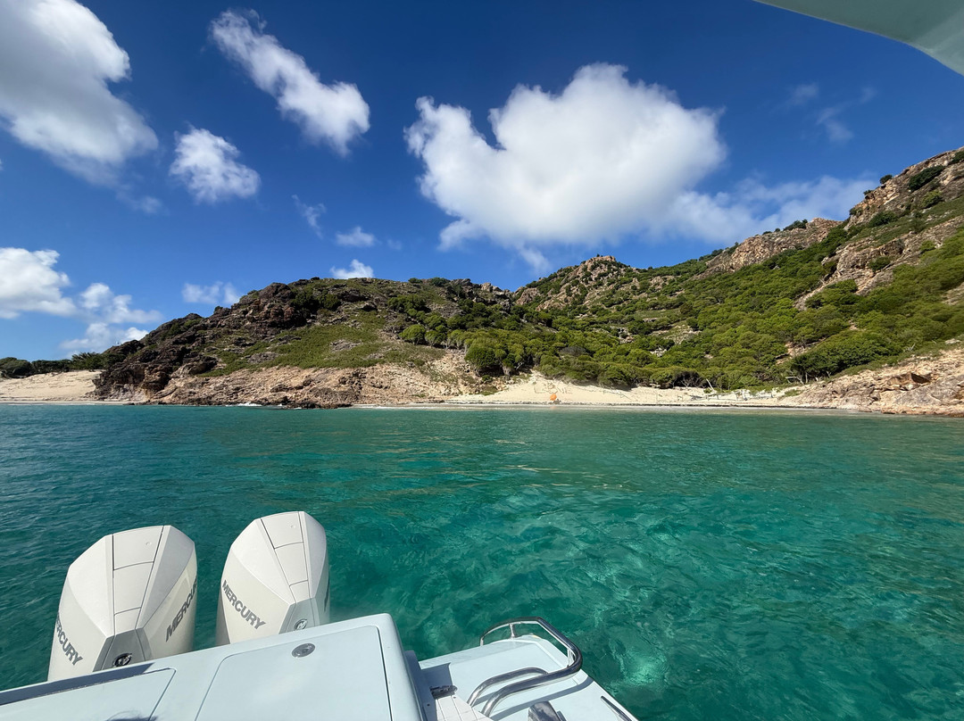 Captain Alan's Boat Charters-Oyster Pond必去景点