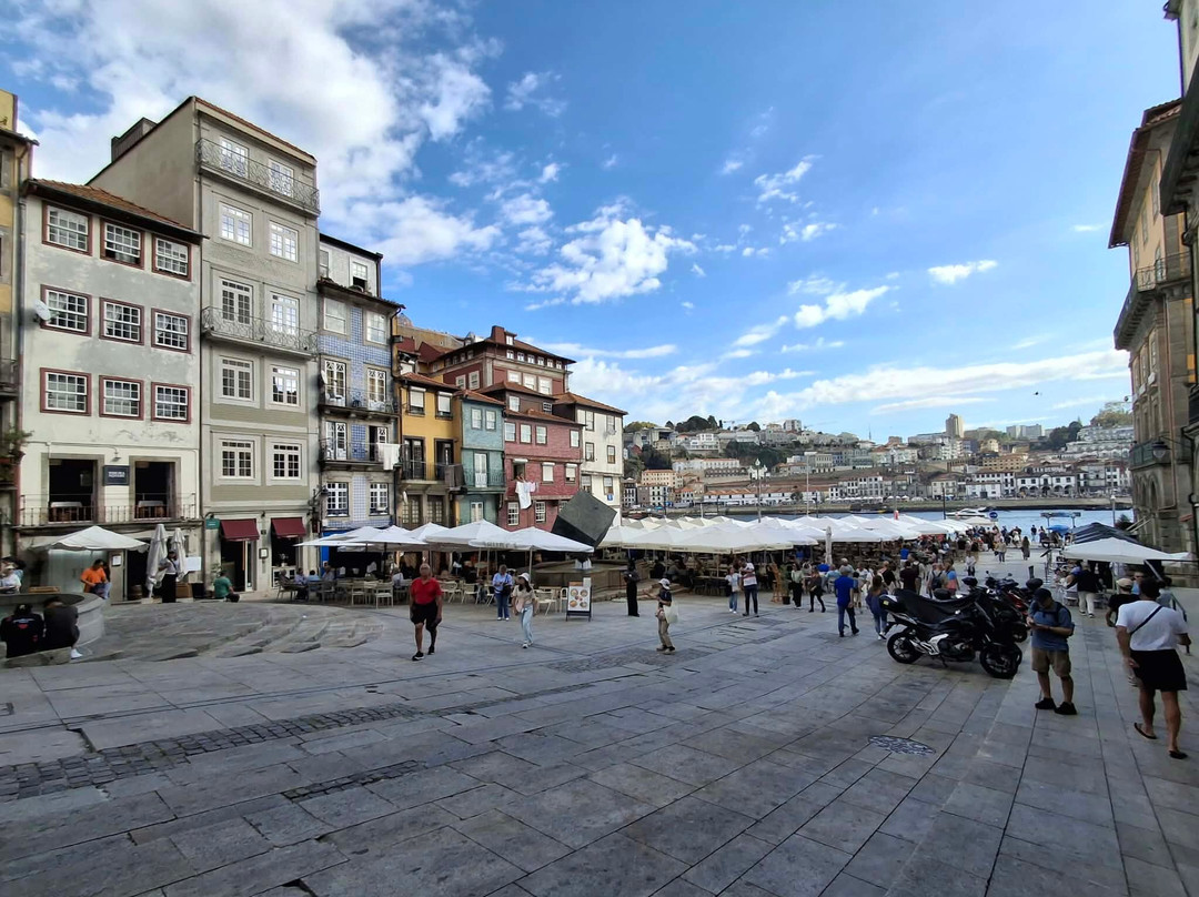 Praça Da Ribeira-波尔图必去景点