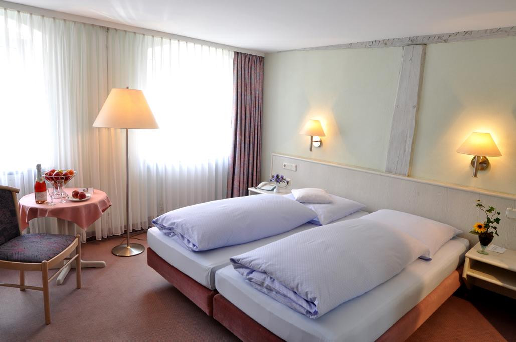 Pleinfeld酒店住宿-Hotel Garni Am Ellinger Tor