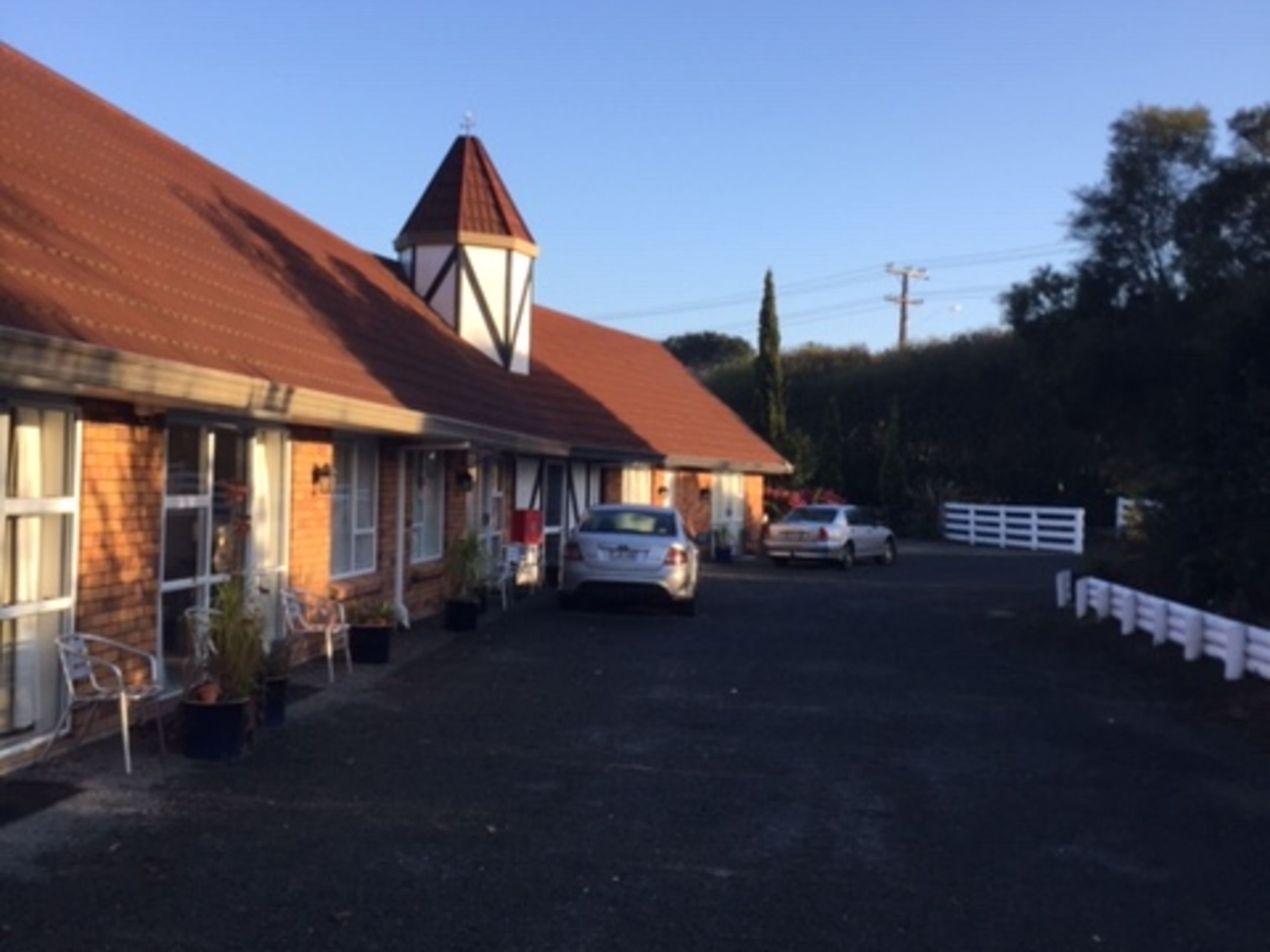 Castle Court Motel-官方