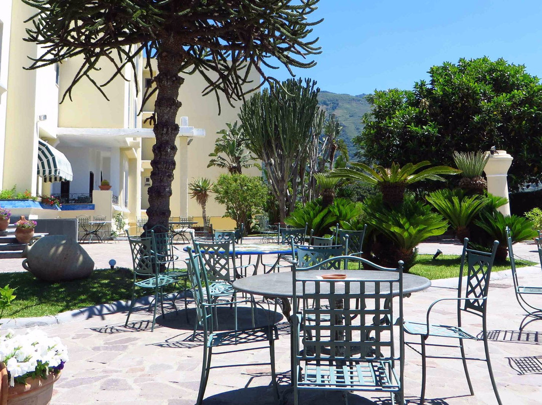Hotel Zaro