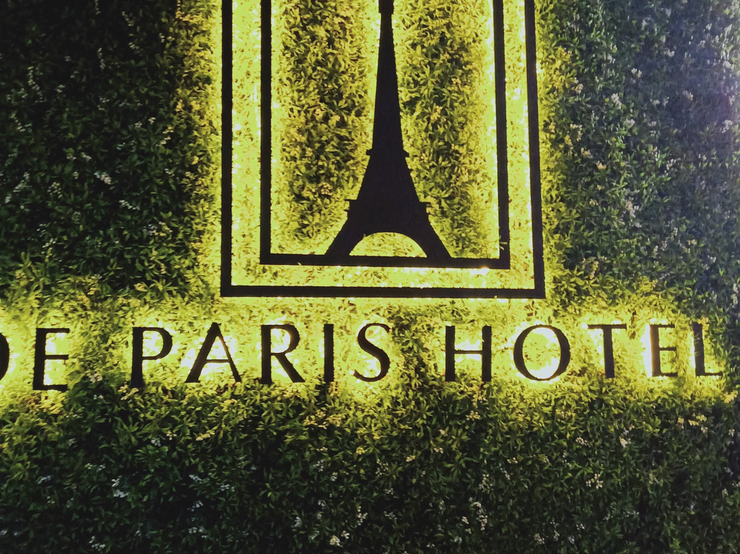 De Paris Hotel