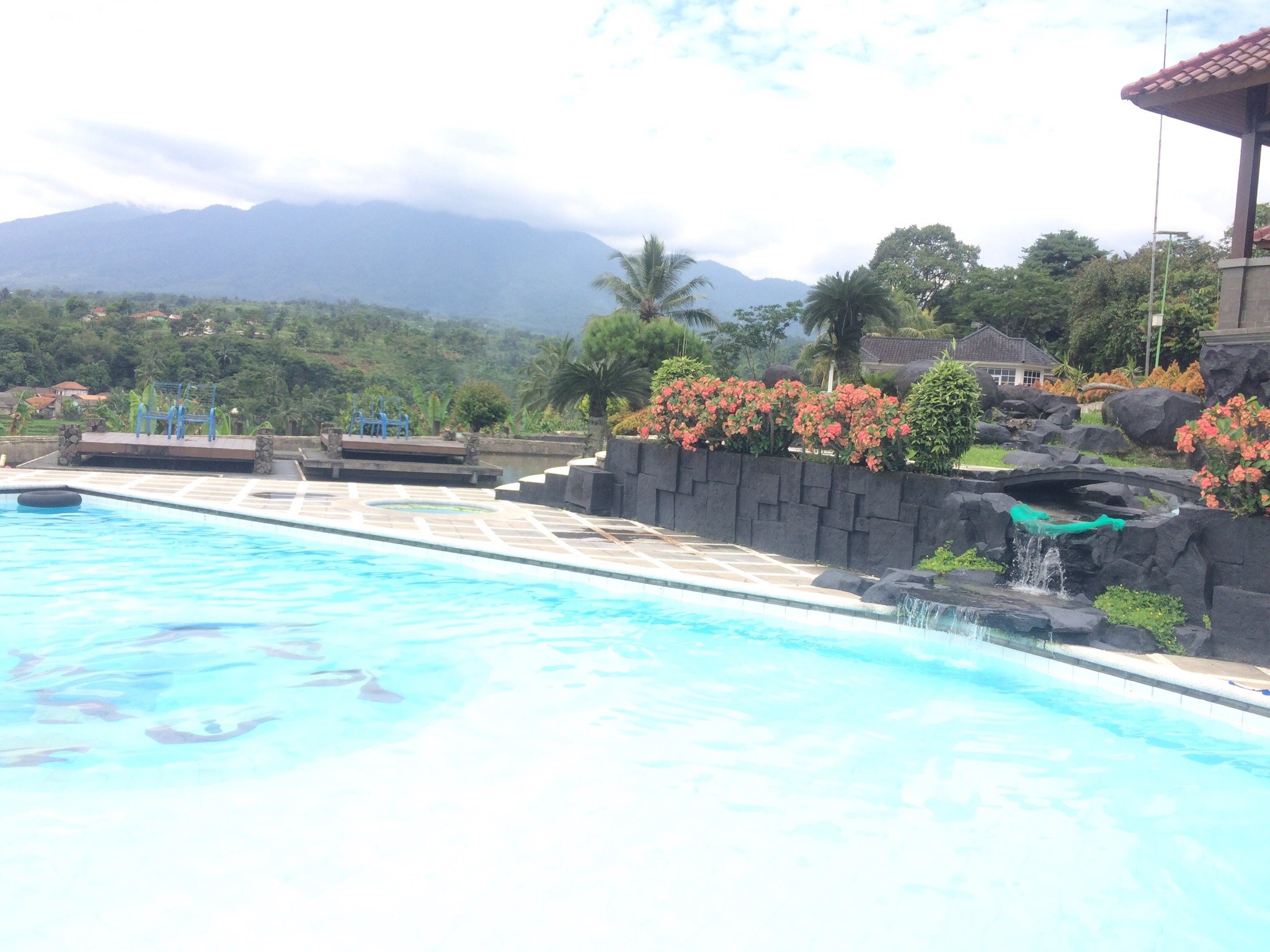 Aldepos Salaca Santri Resort-泳池