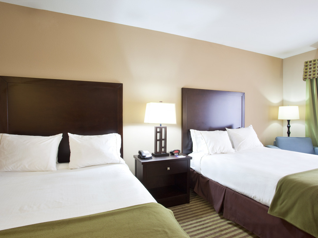 Pike Inn Le Roy - Bloomington Area by IHG主图