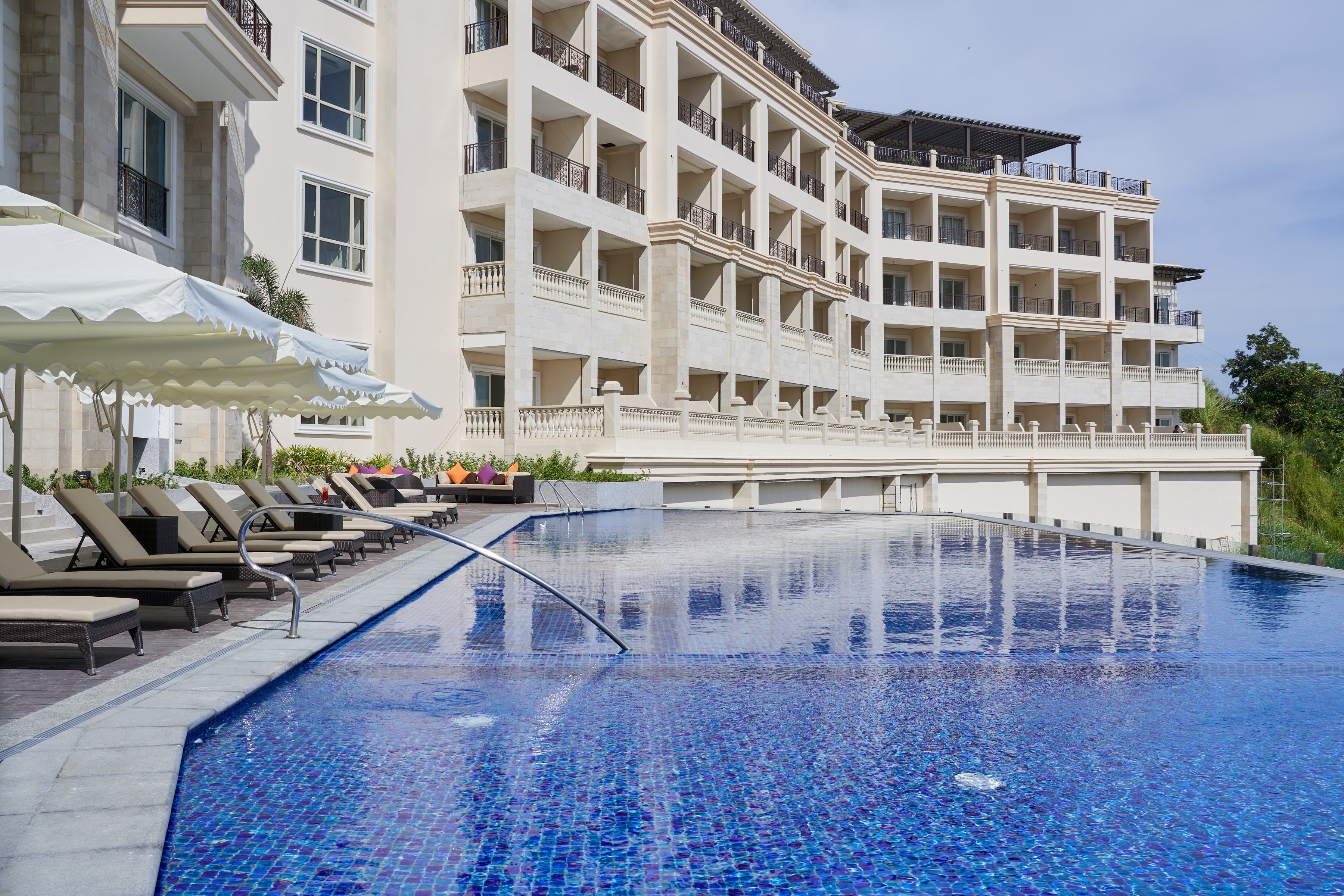 Twin Lakes Hotel-官方