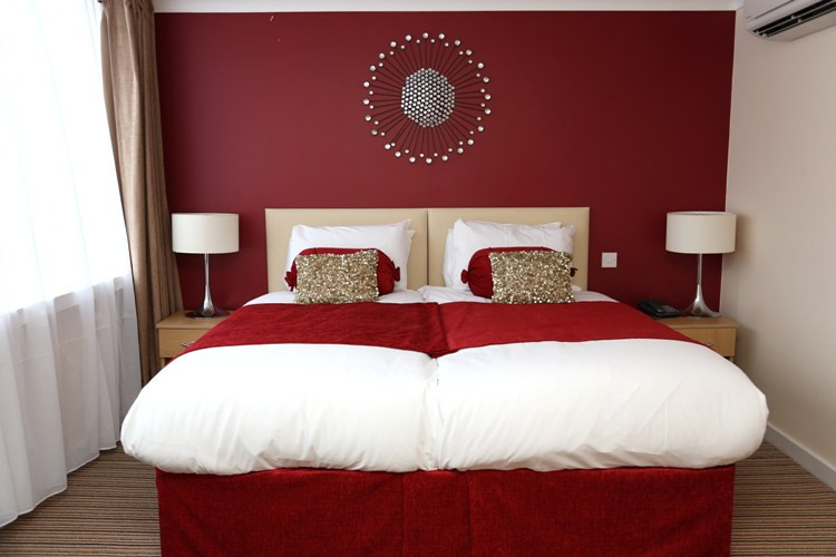 OYO Stuart Hotel