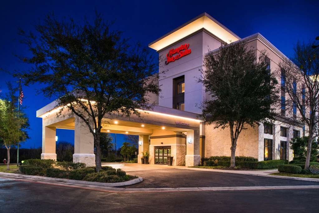Hampton Inn & Suites Schertz-官方