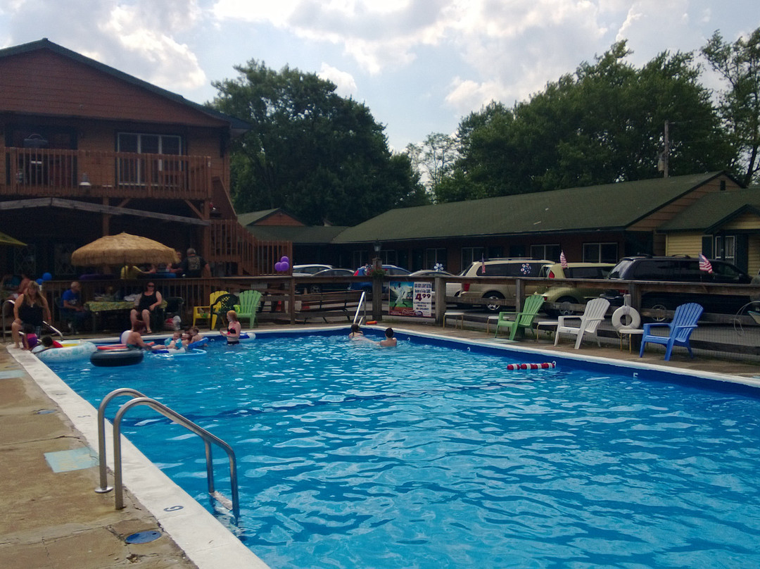 Werry's Cottages Motel & Pub by OYO East Stroudsburg Poconos