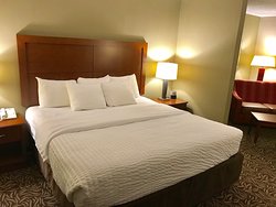 Clarion Inn & Suites - University Area-官方
