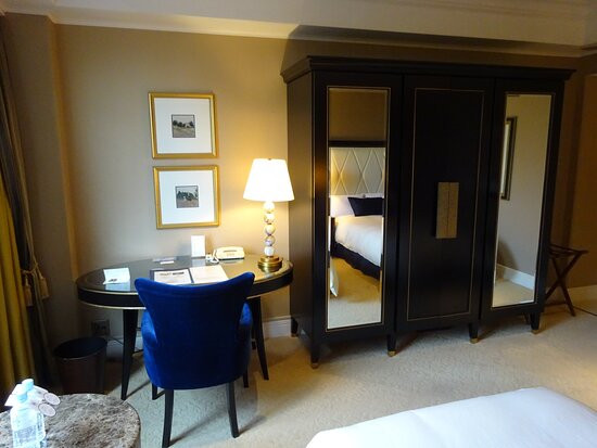 新格兰酒店主图