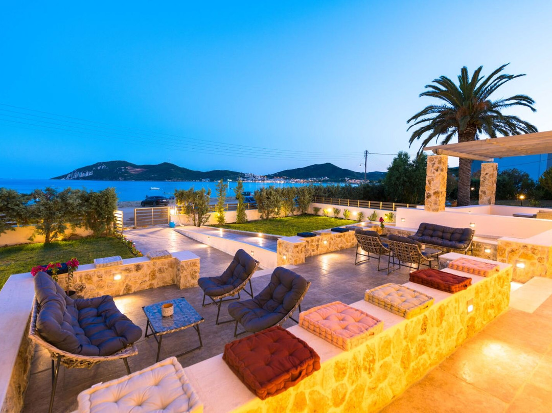 Steleni Seaside Apartments主图