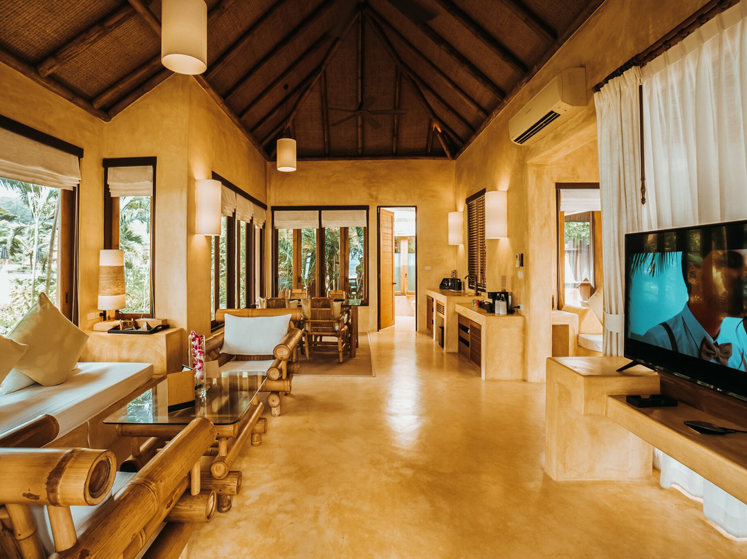 旺季泳池水疗别墅主图