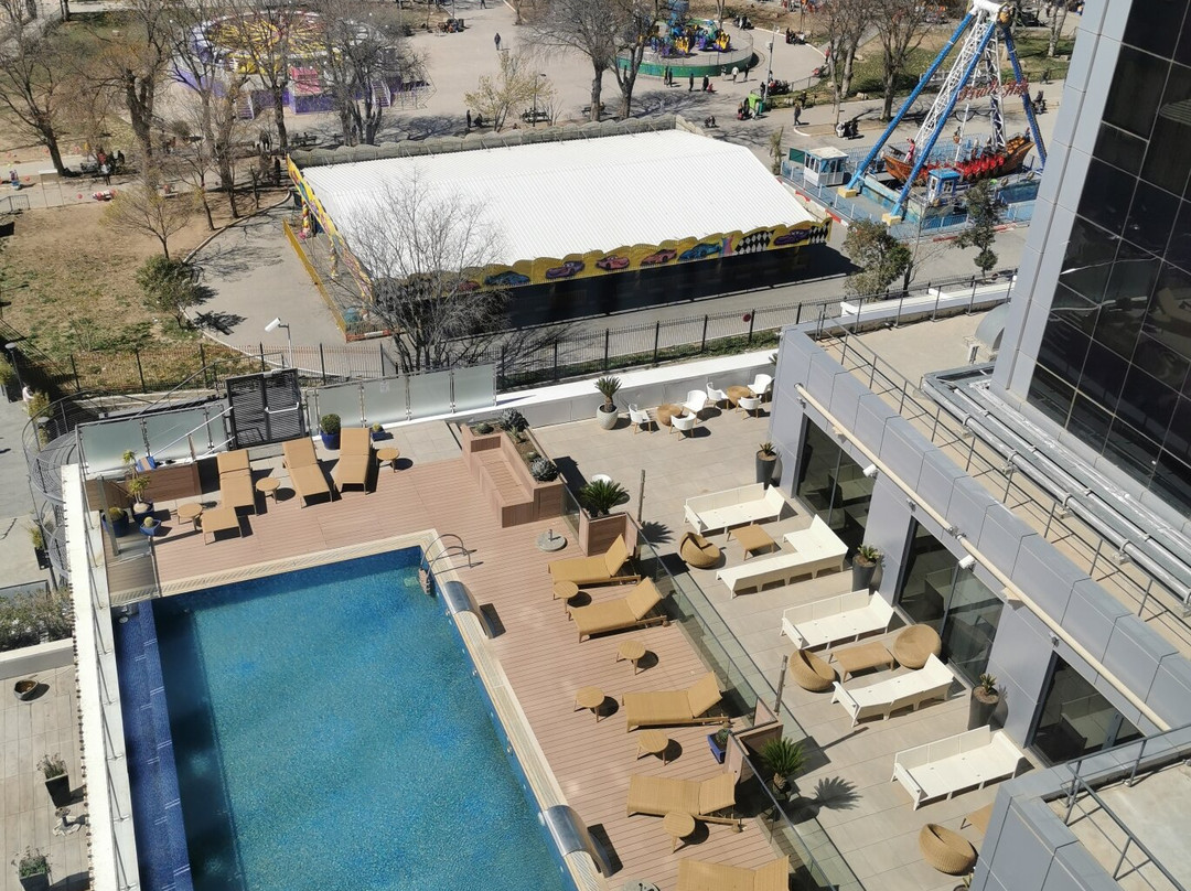 Park Mall Hotel & Conference Center主图