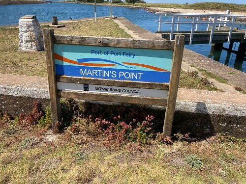 Martins Point Reserve景点图片