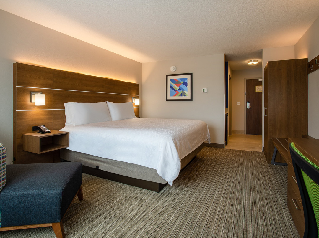 Holiday Inn Express & Suites DeLand South by IHG主图