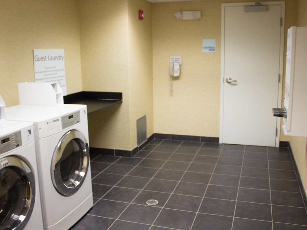 Holiday Inn Express West Jefferson By IHG主图