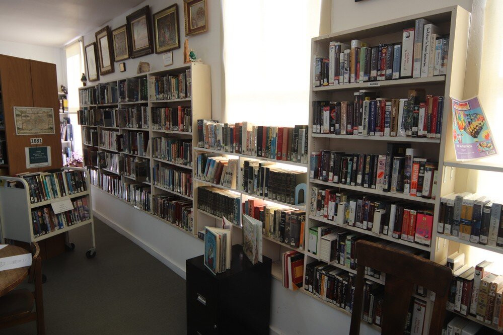 Tombstone City Library-墓碑镇必去景点